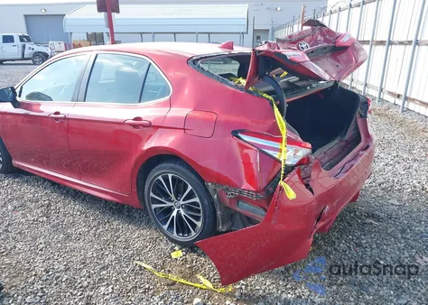 2020 Toyota Camry Se z USA, uszkodzony, nr VIN 4T1G11AK4LU307665